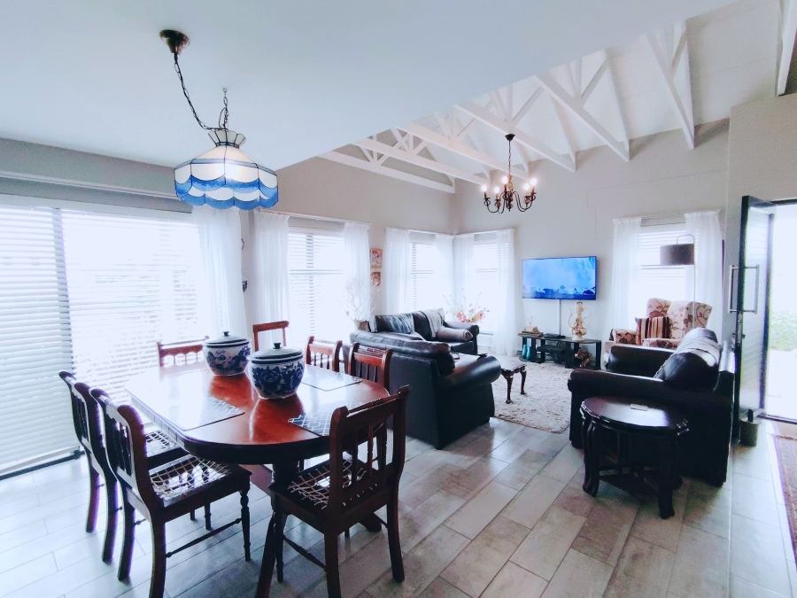 4 Bedroom Property for Sale in Shelley Point Western Cape